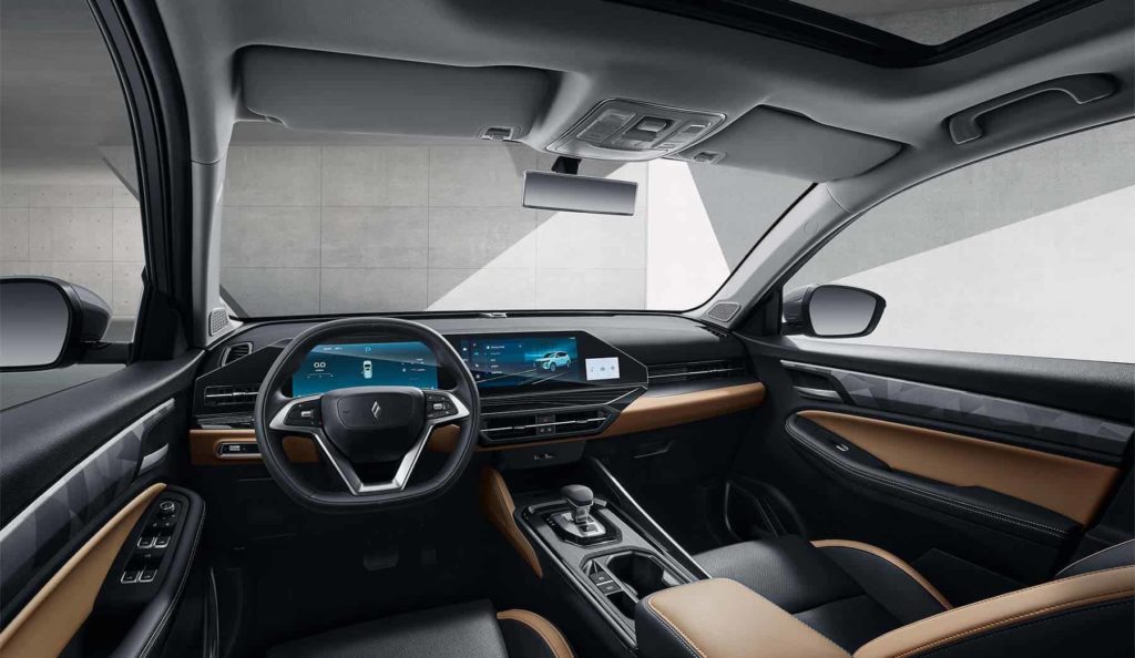 Livan X6 Pro interior